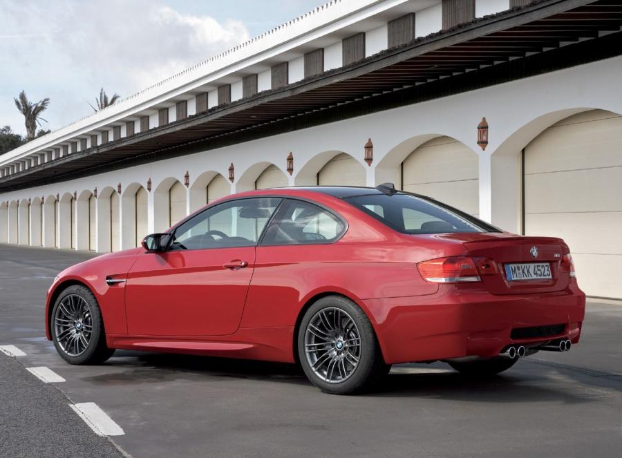  BMW M3 2008 года  (фото 149 из 219)